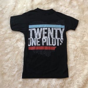Women’s twenty one pilots shirt